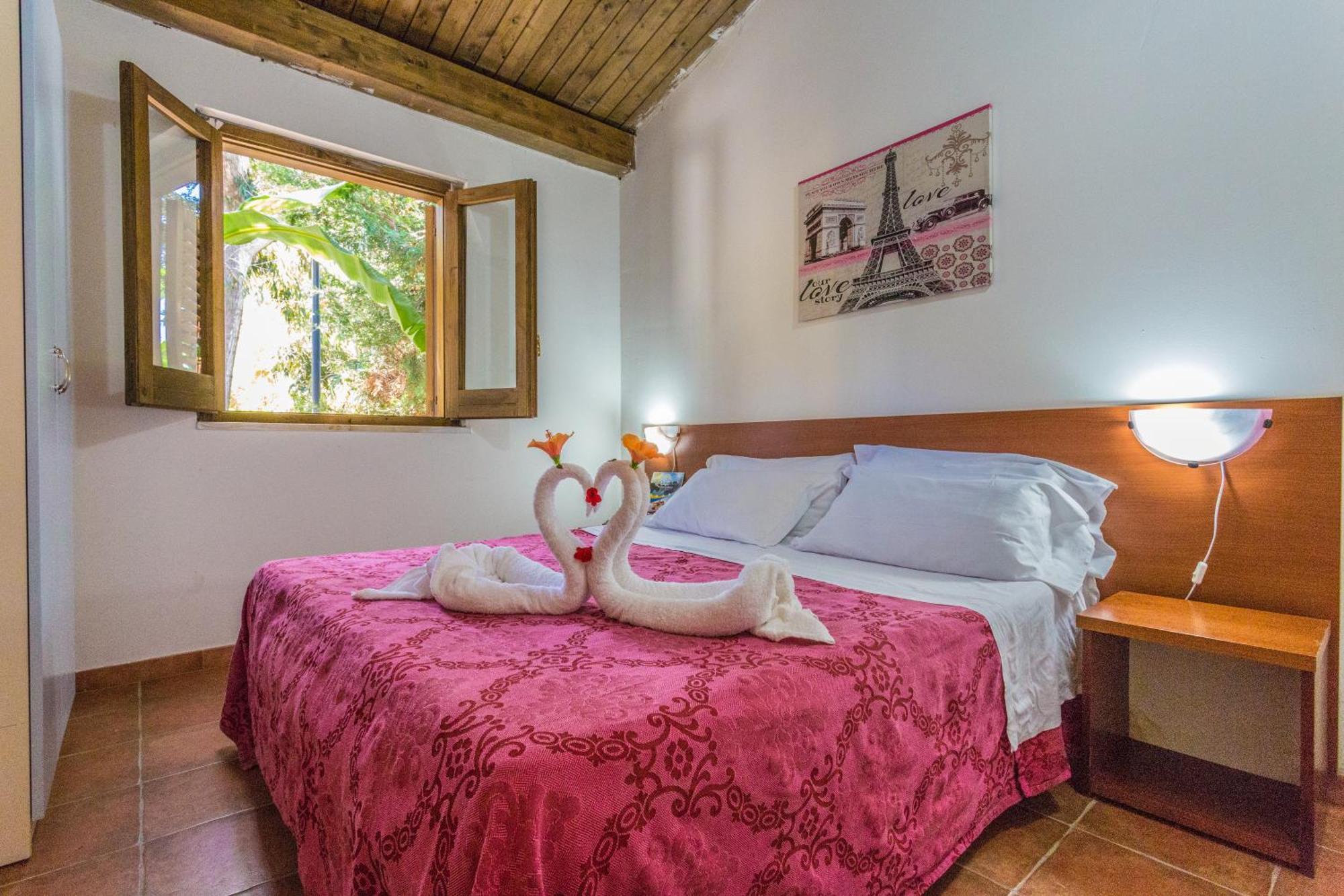 Villaggio Residence Bahja Paola Esterno foto